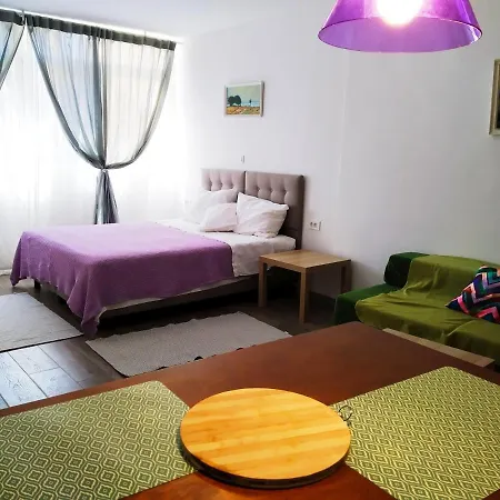 Nina Apartman *