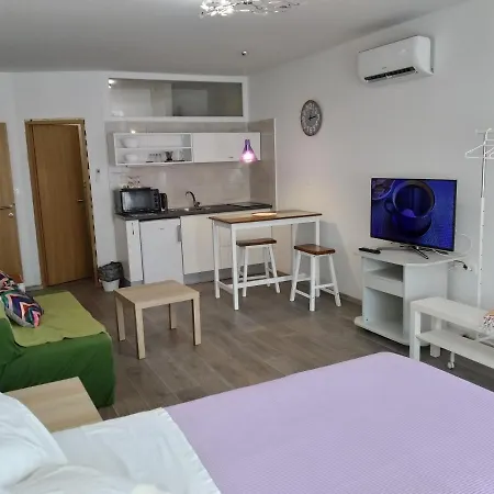 Nina Apartment